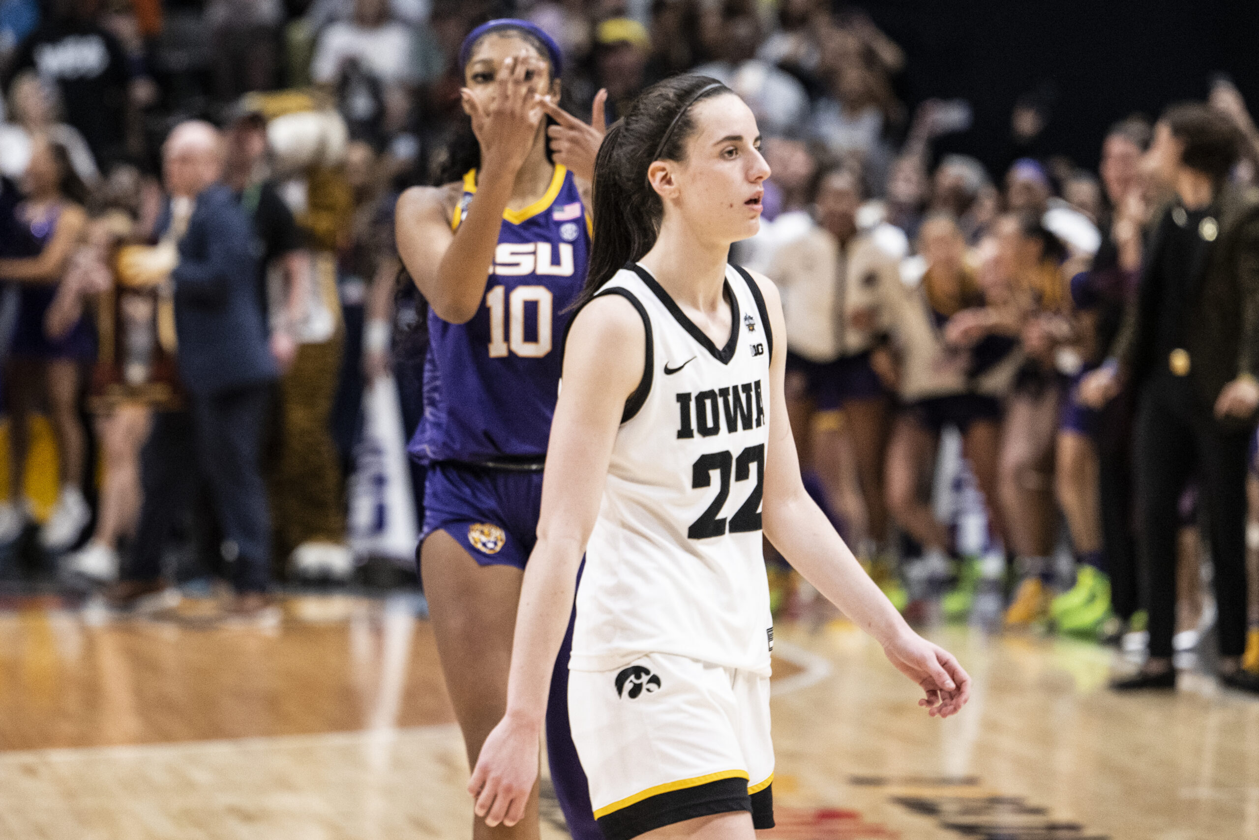 Possible LSU, Iowa rematch headlines women's March Madness bracket - Just Women's Sports