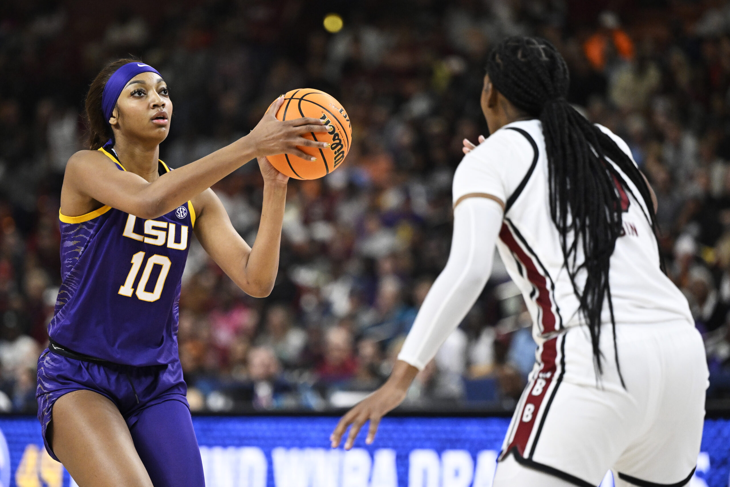 LSU a 2-seed, UConn a 3-seed in latest ESPN tournament projections